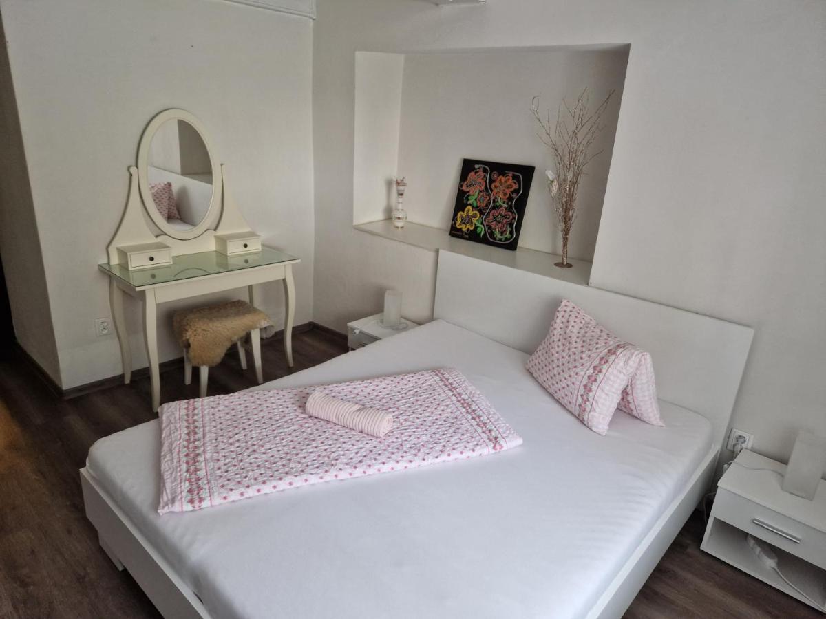 Apartmany St. Maria Staré Hory Extérieur photo